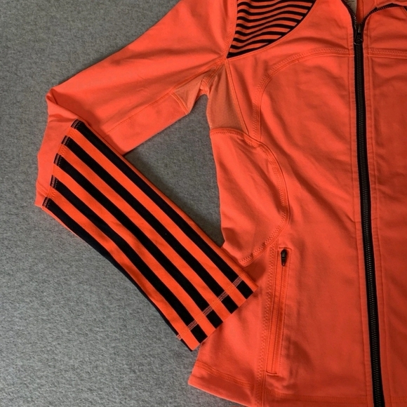 Lululemon Forme Active Jacket Orange Navy Striped Blue Size 6 Gym TN Vols Workou - Picture 11 of 12